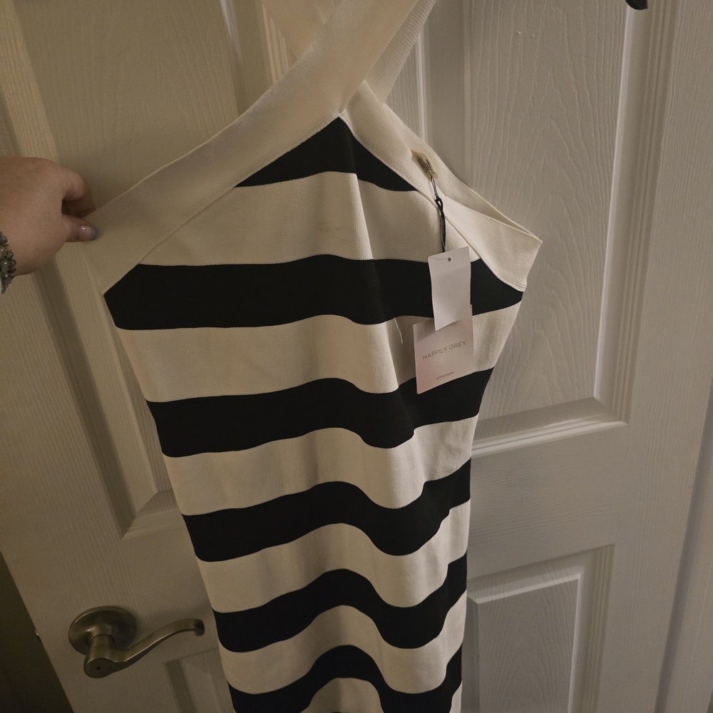 ⚠️⚠️⚠️ SOLD⚠️⚠️⚠️Striped Black and White Cross Strap Knit Mini Dress - Picture 13 of 13